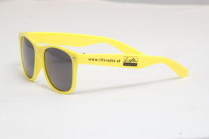 bedruckte Sonnenbrille mit Logo selbst gestalten & selbst designen | Werbeartikel | Werbesonnenbrillen